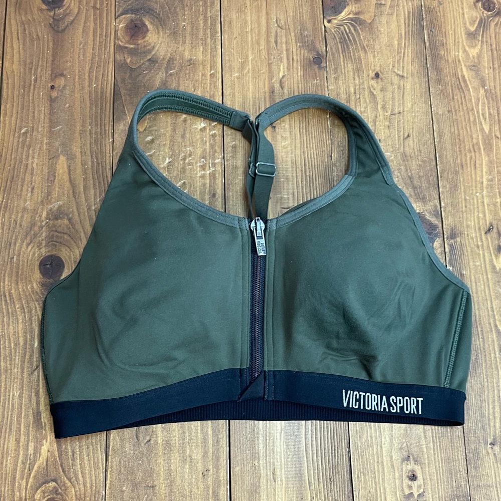 Victoria’s Secret Sport army green knockout sports bra